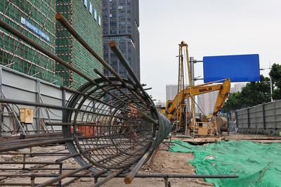 南海首座铝合金人行天桥开工建设，预计明年3月启用