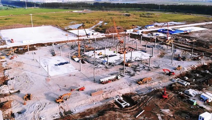 特斯拉上海工厂加速建设，二期工程全面启动